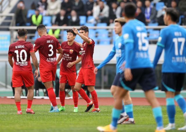 1730044990442056313.jpg NG体育线上登陆-【直击】远征军告知海港喜从天降 奥斯卡:延续强势