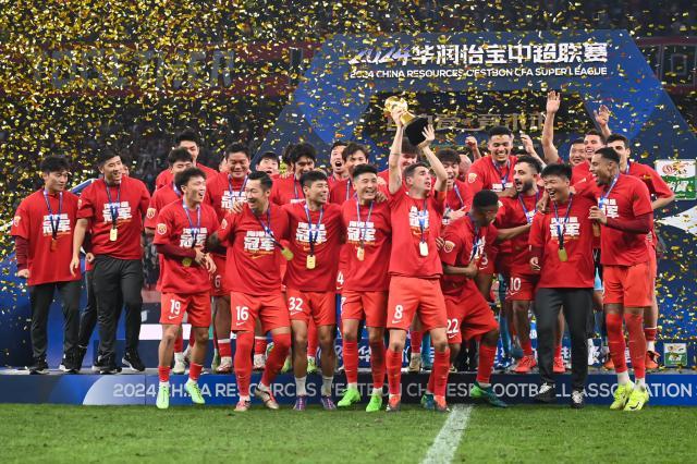 1730542483928031018.jpg 【中超】武磊2球2助奥斯卡传射 海港5比0成功卫冕