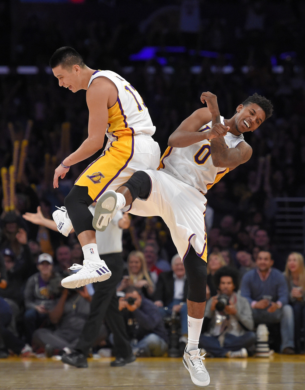 豪哥宣布退役！林书豪给你留下最深的记忆是什么？